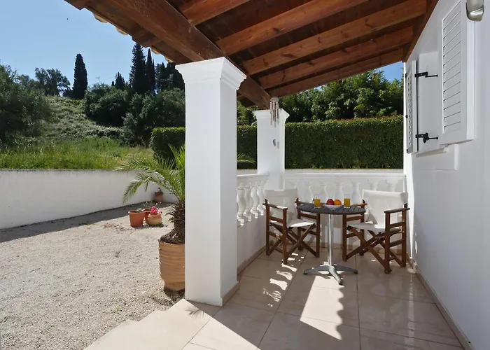 Villa Helios Court *