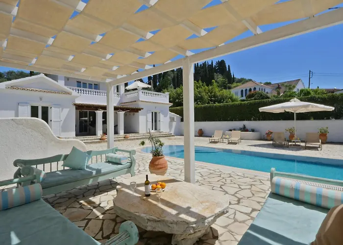 Villa Helios Court Arillas (Corfu)